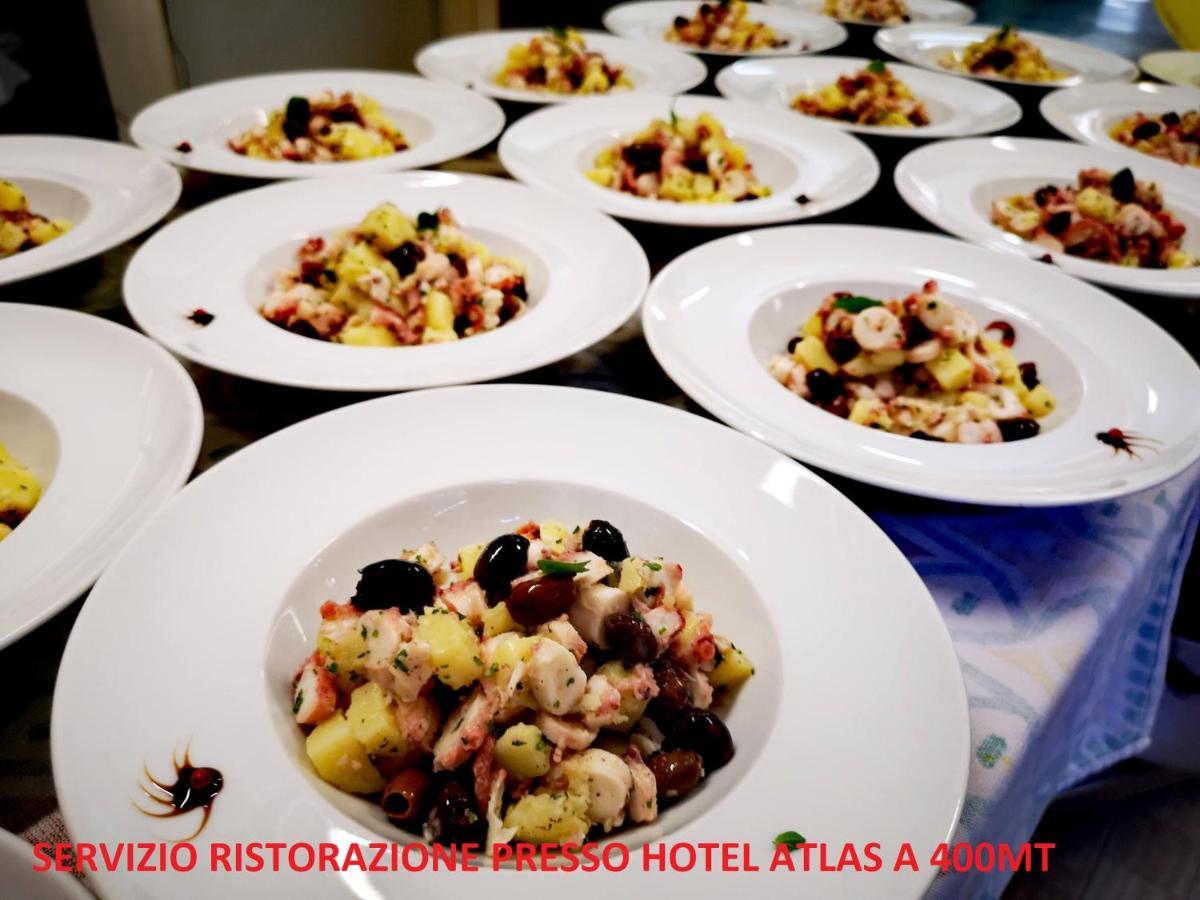 Hotel Athena B&B Gabicce Mare Bagian luar foto