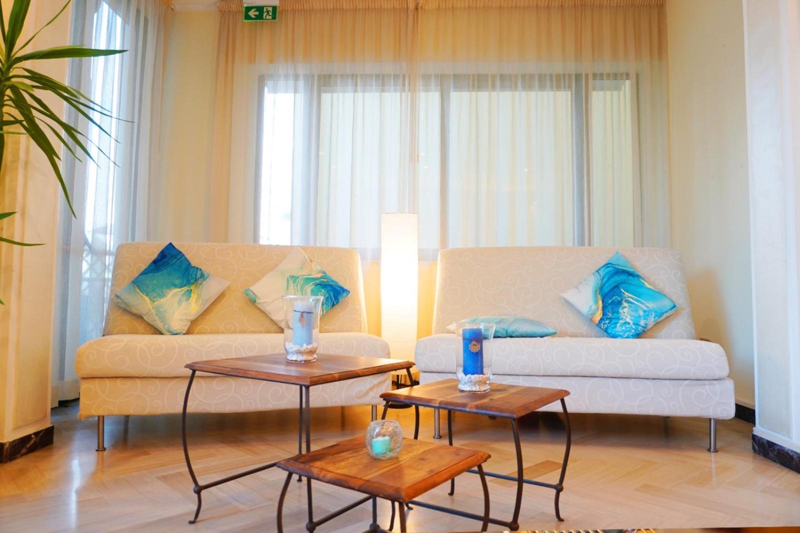 Hotel Athena B&B Gabicce Mare Bagian luar foto
