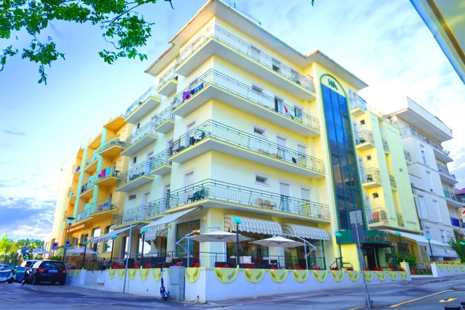 Hotel Athena B&B Gabicce Mare Bagian luar foto