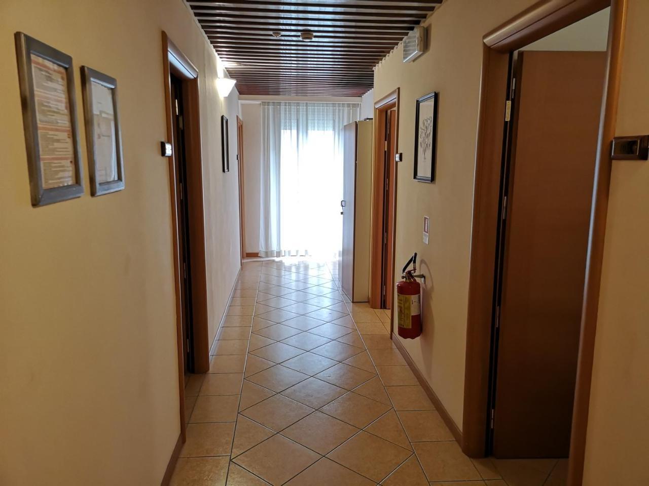 Hotel Athena B&B Gabicce Mare Bagian luar foto